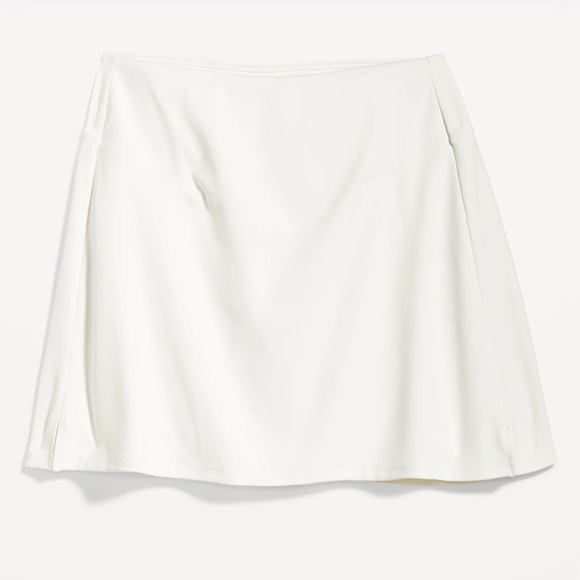 - NWT OLD NAVY Extra High-Waisted PowerSoft Skort Color: White Lilies M - Picture 3 of 6